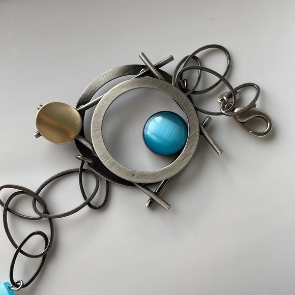 Vintage POLY made in Canada brushed silver metal blue accent bracelet - Picture 1 of 4